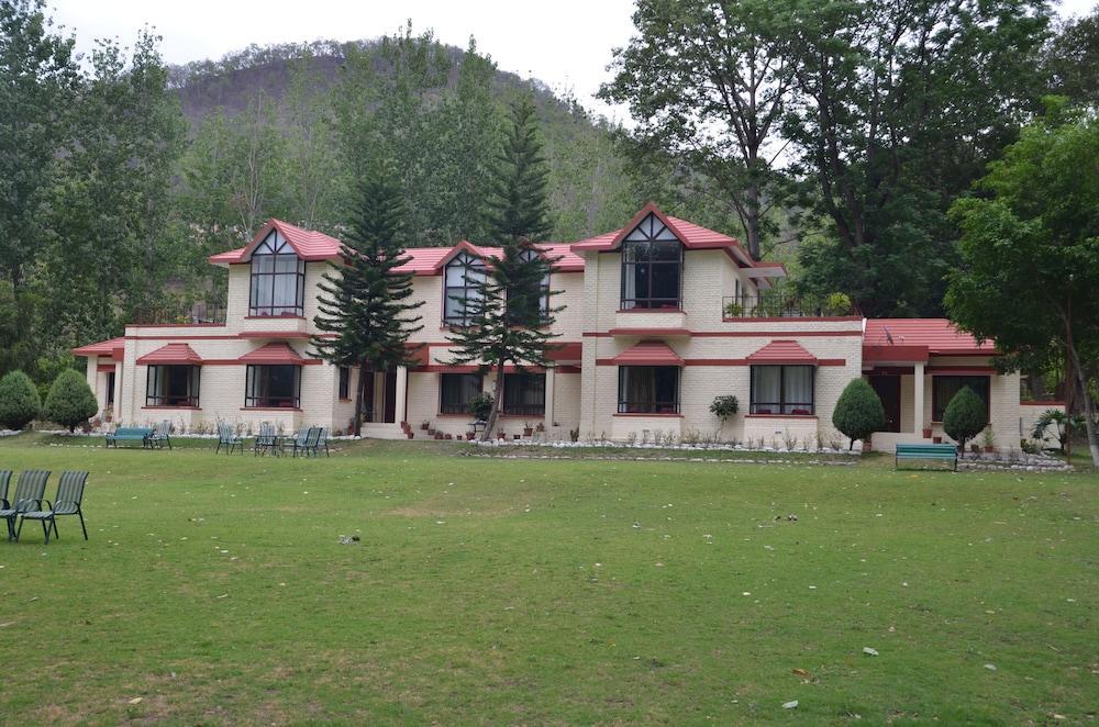 Welcomheritage Tarangi Ramganga Resort, Corbett Marchula Экстерьер фото