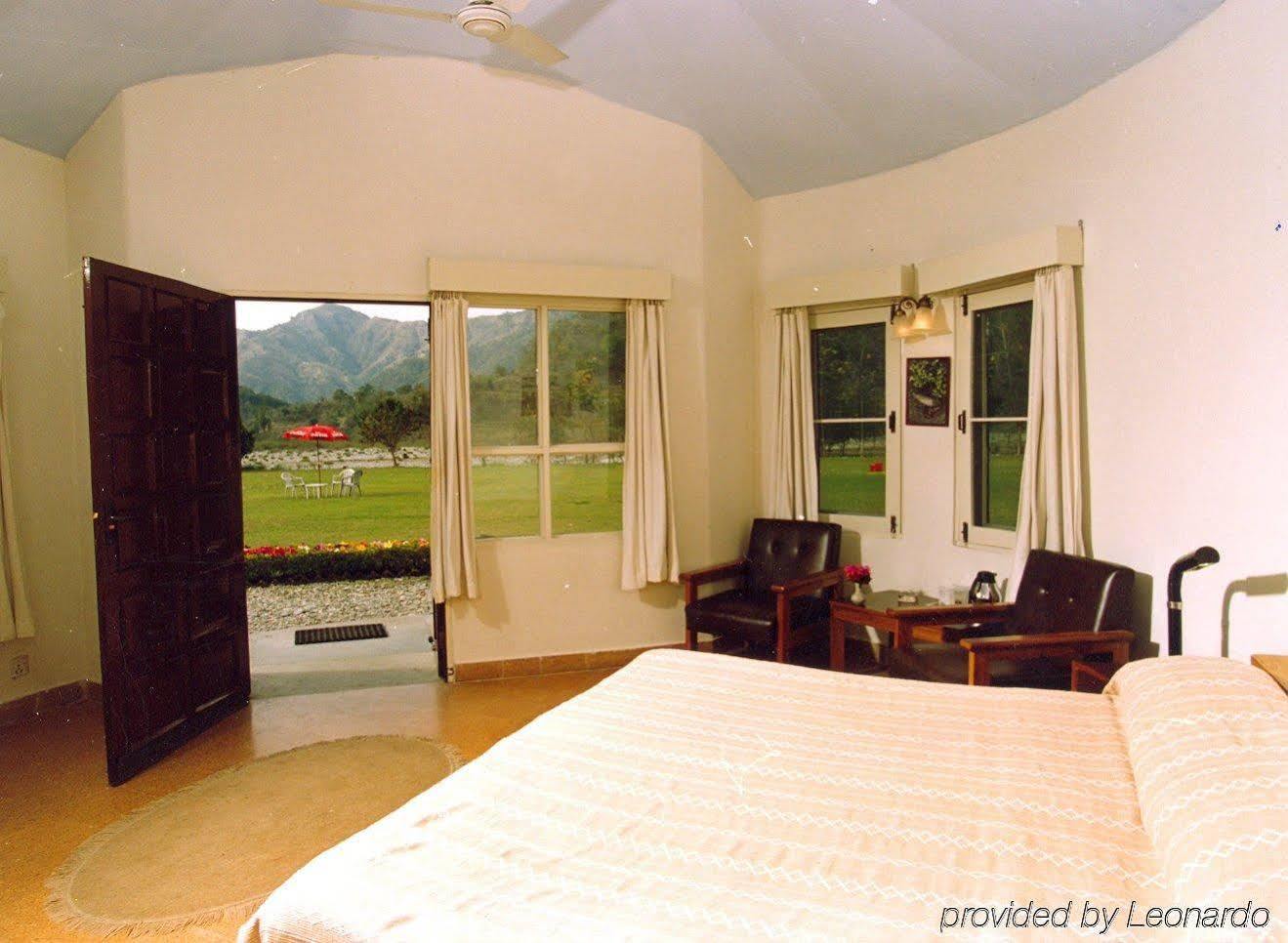 Welcomheritage Tarangi Ramganga Resort, Corbett Marchula Экстерьер фото